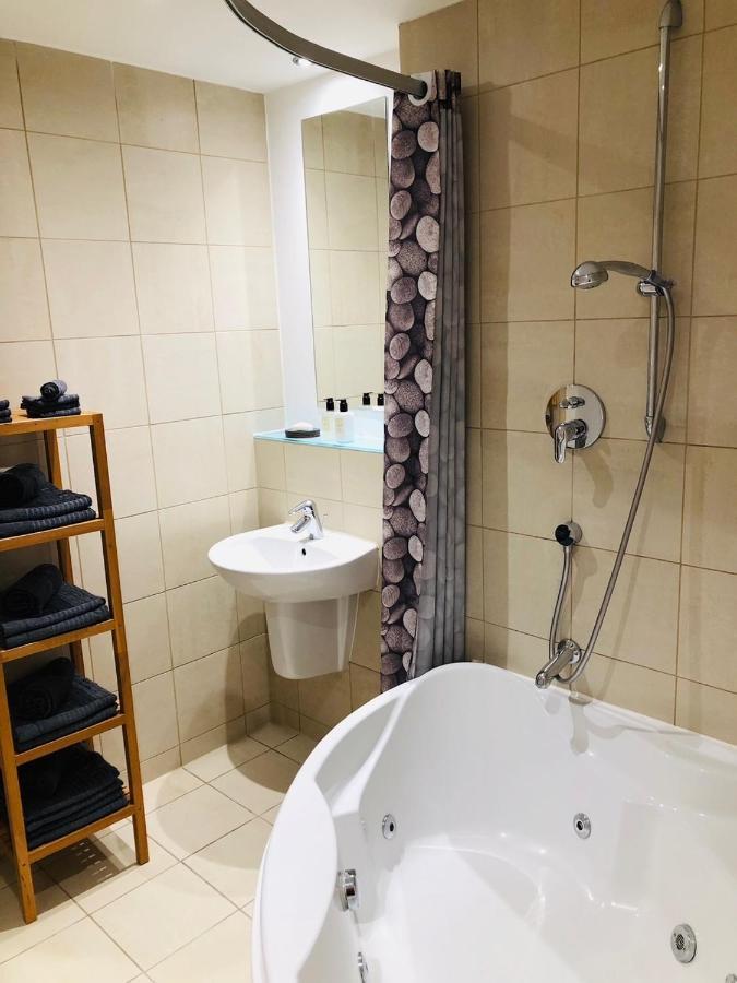 Westone View Villa Sheffield Eksteriør billede